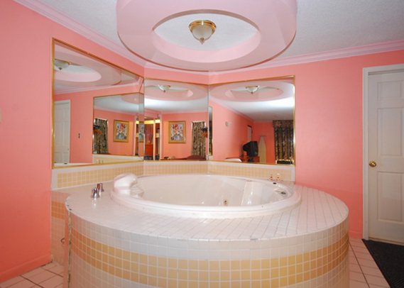 Econo Lodge - New Castle, DE