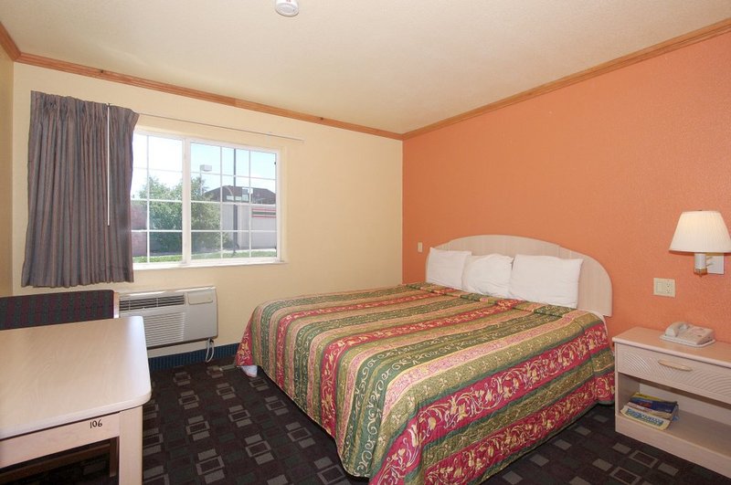 Americas Best Value Inn & Suites Colorado Springs Co - Colorado Springs, CO