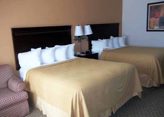 Quality Hotel - Ardmore, OK