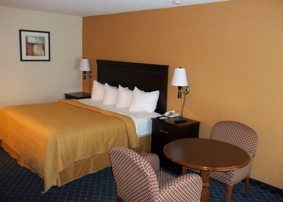 Quality Hotel - Ardmore, OK