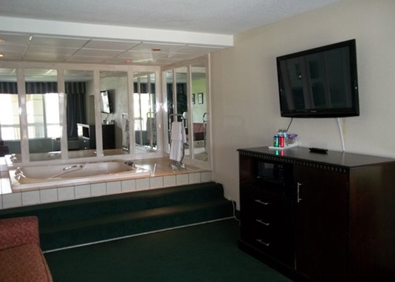 Quality Hotel - Ardmore, OK
