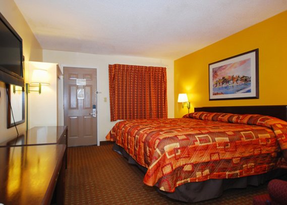 Econo Lodge - Tonawanda, NY