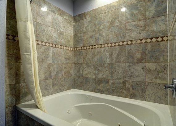 Quality Inn - Peru, IL