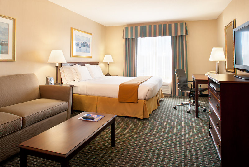 Holiday Inn Express MIDDLETOWN/NEWPORT - Middletown, RI