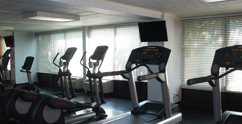 Park Inn By Radisson, Sharon, PA - West Middlesex, PA