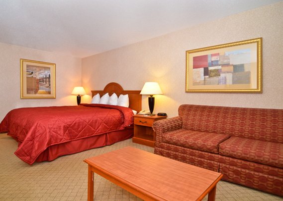 Quality Inn - Woodstock, IL