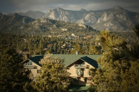 Historic Crags at the Golden Eagle Resort - Estes Park, CO