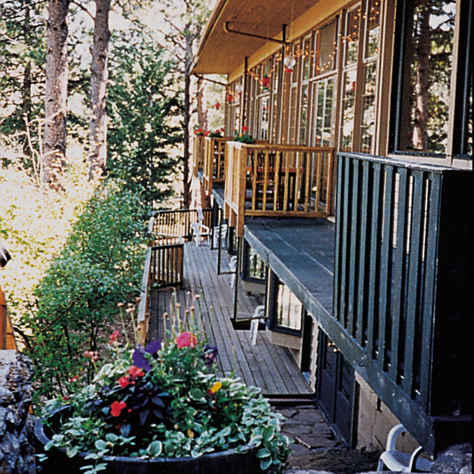 Historic Crags at the Golden Eagle Resort - Estes Park, CO