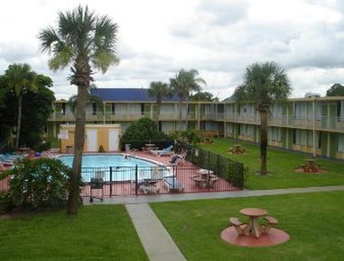 Knights Inn-West - Vero Beach, FL