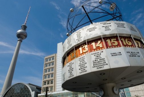 Hotel Hampton by Hilton Berlin City West World Time Clock & TV-Tower