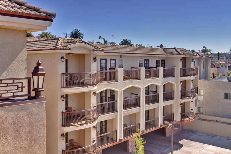 Hampton Inn & Suites Hermosa Beach - Hermosa Beach, CA
