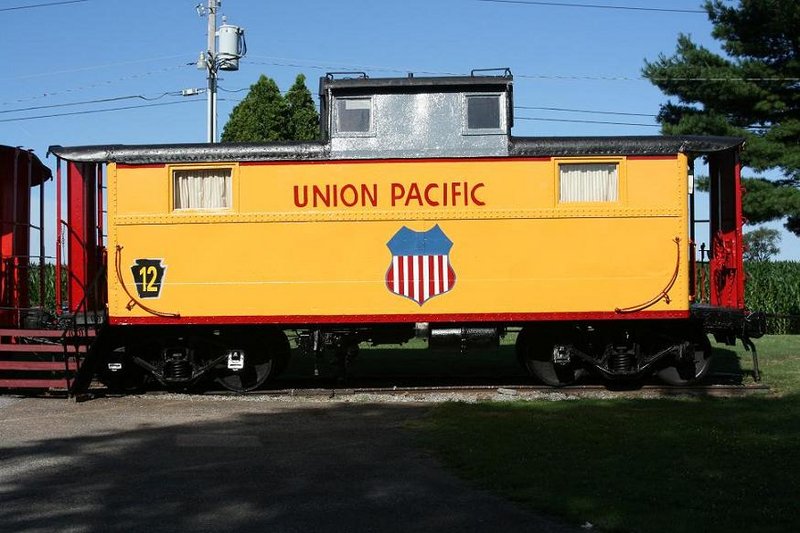 Red Caboose Motel & Gift Shop - Ronks, PA
