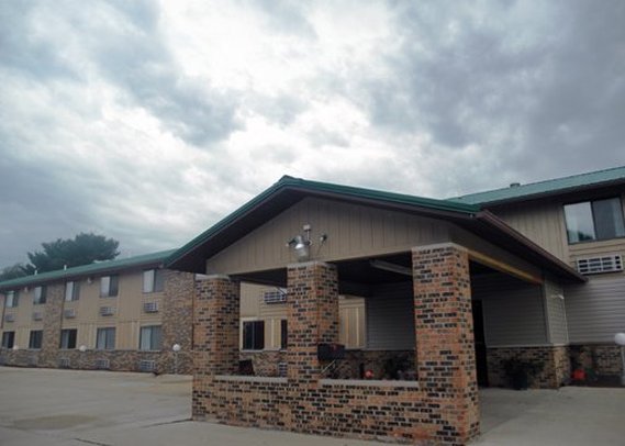 Super 8 - Kewanee, IL