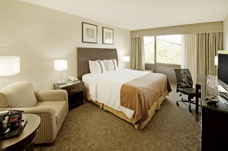 Holiday Inn Westbury-Long Island - Williston Park, NY
