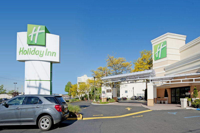 Holiday Inn Westbury-Long Island - Williston Park, NY