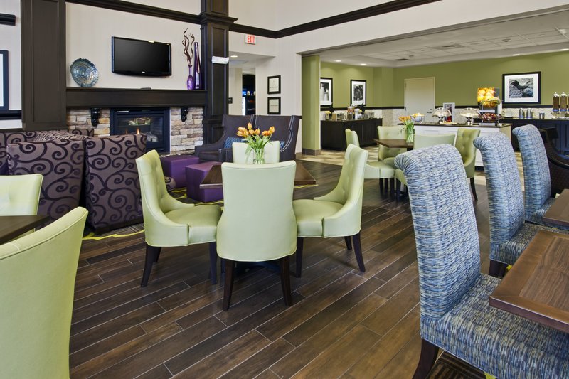 Hampton Inn & Suites - Exeter, NH