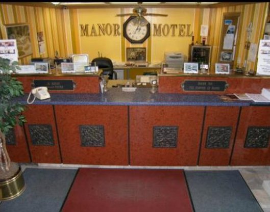 Manor Motel - Channahon, IL