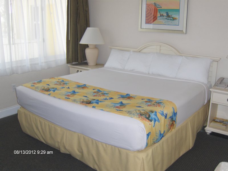 Oceanfront Resort - Bay Harbor Islands, FL