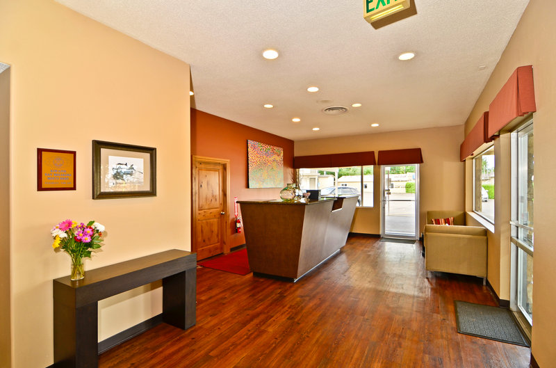 Americas Best Value Inn - Saint Helens, OR