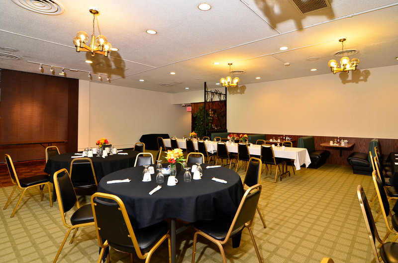 Americas Best Value Inn - Saint Helens, OR