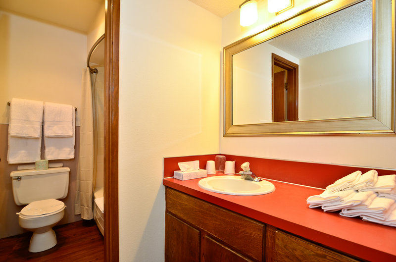 Americas Best Value Inn - Saint Helens, OR