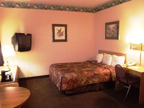 River Lodge - Pierre, SD