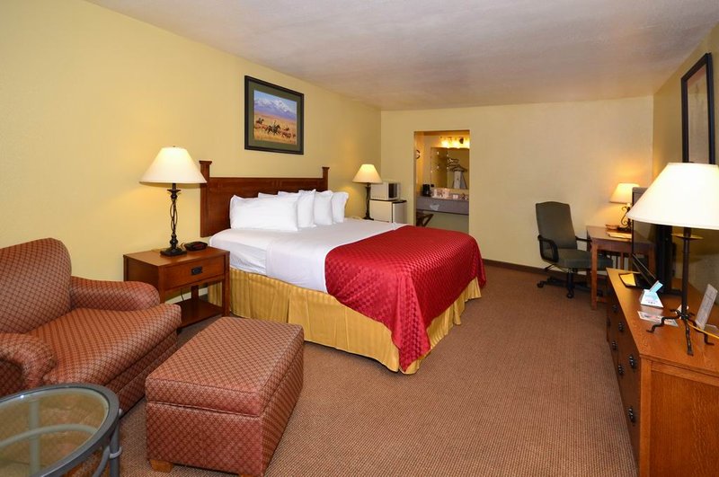 Best Western - Hallettsville, TX
