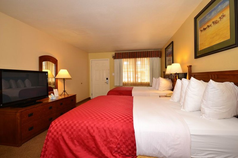 Best Western - Hallettsville, TX