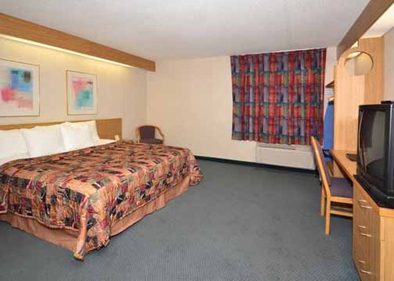 Sleep Inn - Lake Bluff, IL