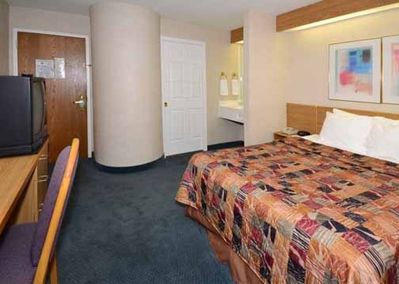 Sleep Inn - Lake Bluff, IL