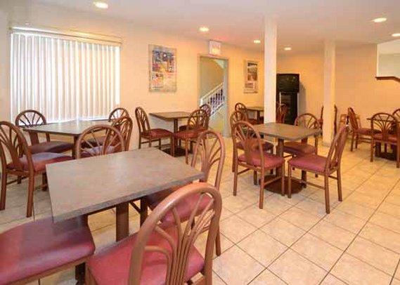 Sleep Inn - Lake Bluff, IL
