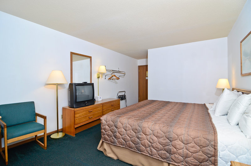 Americas Best Value Inn - Englewood, OH