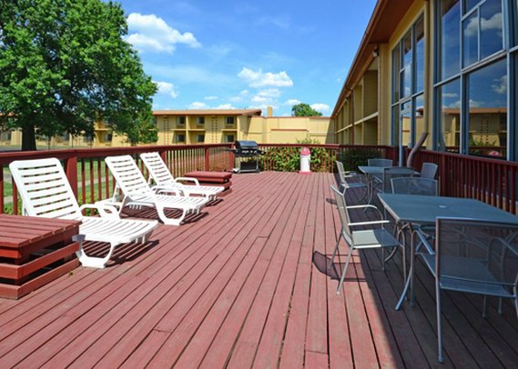 Econo Lodge - Columbia, MO