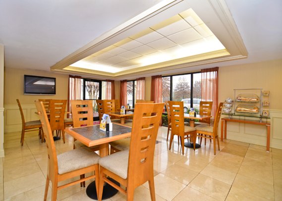 Comfort Suites Alpharetta - Alpharetta, GA
