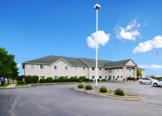 Comfort Inn Dixon - Dixon, IL