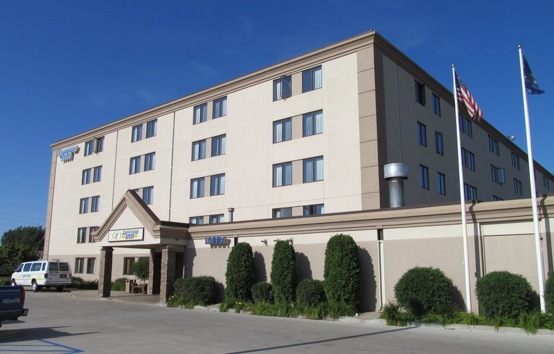 Expressway Inn - Bismarck, ND