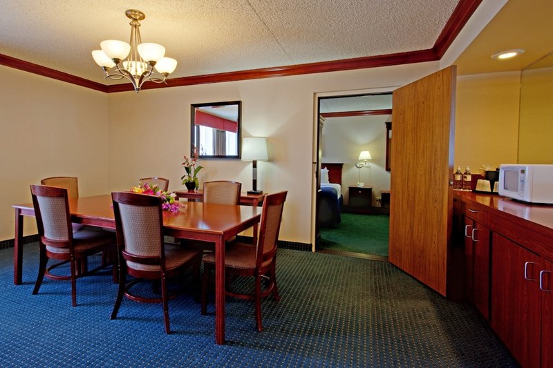 Holiday Inn LA MIRADA - La Habra, CA