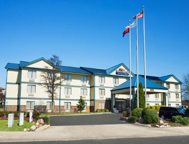 Baymont Inn & Suites - Albany, GA