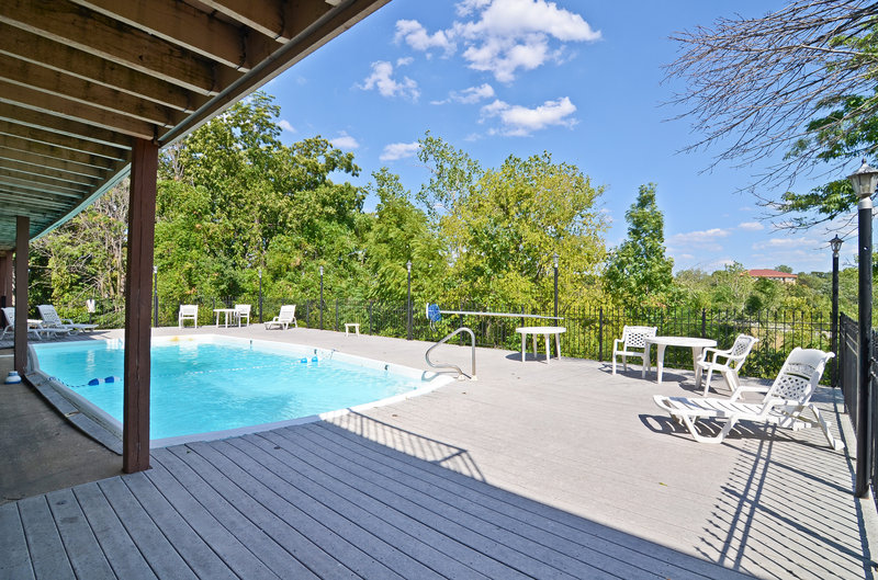 DAYS INN - Lake Saint Louis, MO