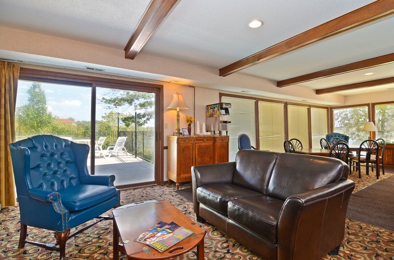 DAYS INN - Lake Saint Louis, MO