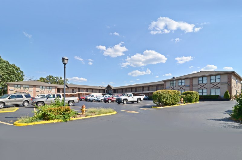 DAYS INN - Lake Saint Louis, MO