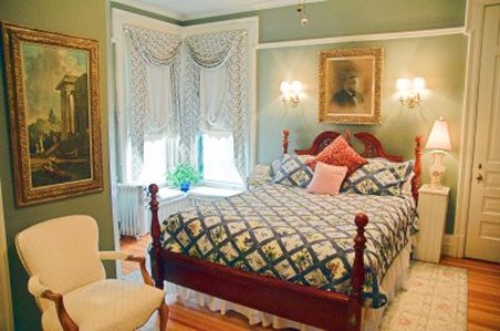 The Oliver Inn Bed & Breakfast - South Bend, IN