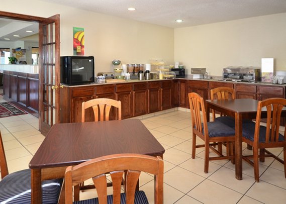 Quality Inn - Columbia City, IN