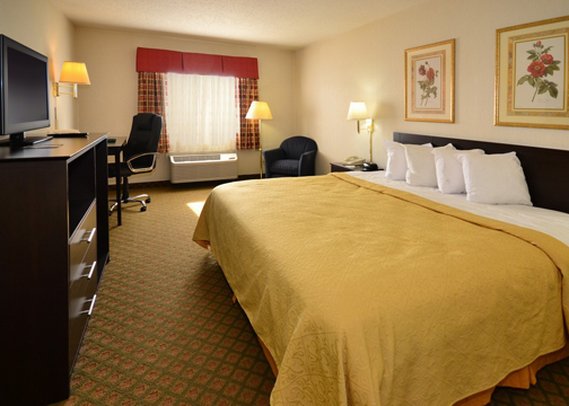 Quality Inn - Columbia City, IN