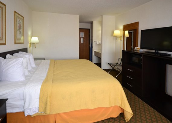 Quality Inn - Columbia City, IN
