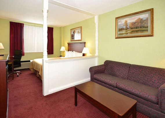 Quality Inn And Conference Cen - Franklin, PA