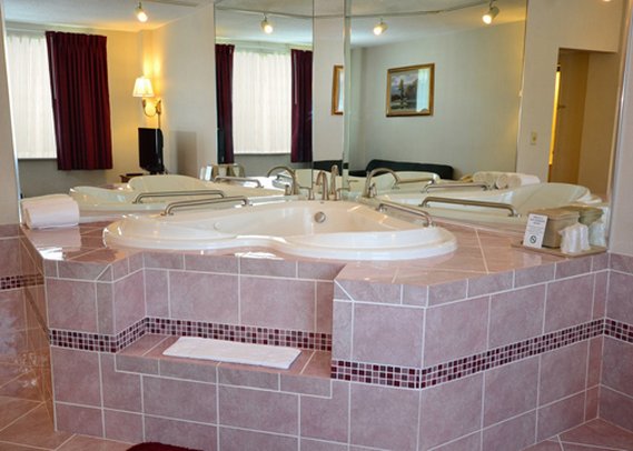 Quality Inn And Conference Cen - Franklin, PA