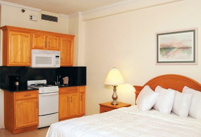 Ramada Hollywood Beach Resort Hotel - Hollywood, FL