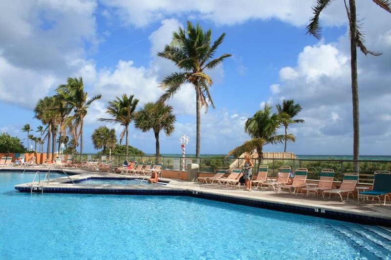 Ramada Hollywood Beach Resort Hotel - Hollywood, FL