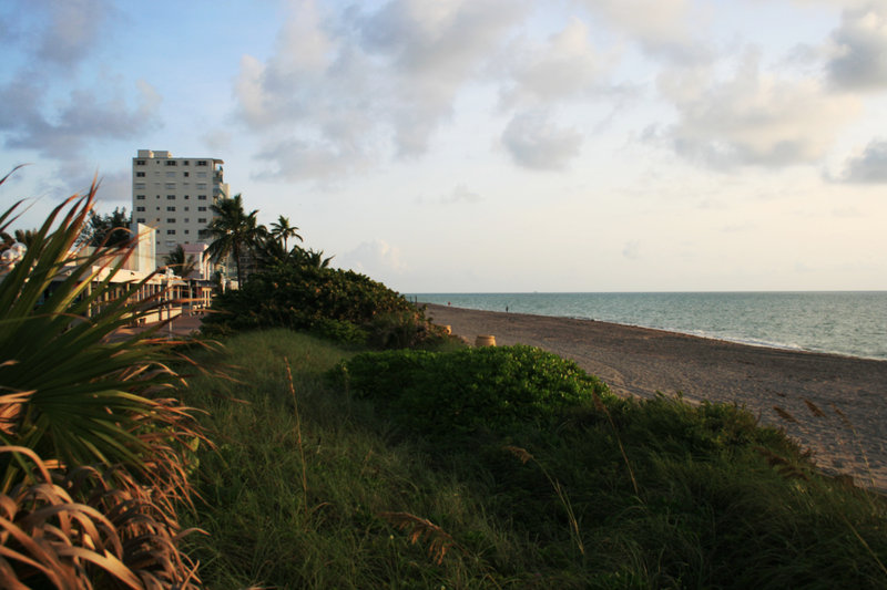 Ramada Hollywood Beach Resort Hotel - Hollywood, FL